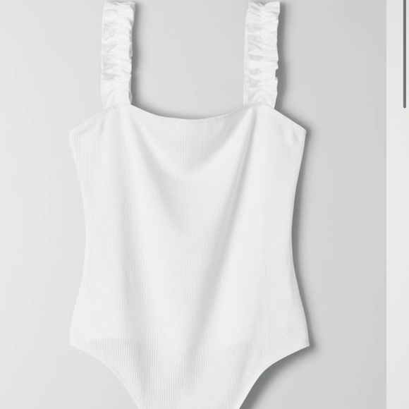 ARITIZIA FIRECRACKER BODYSUIT - Picture 1 of 3